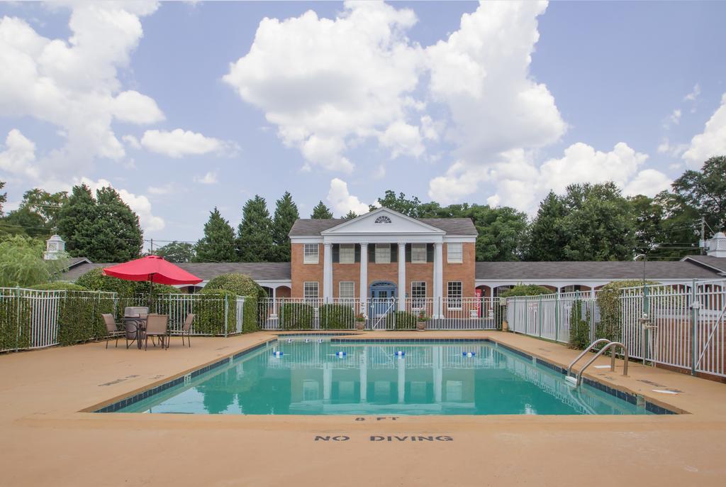 Americas Best Value Inn & Suites Forsyth Exterior photo